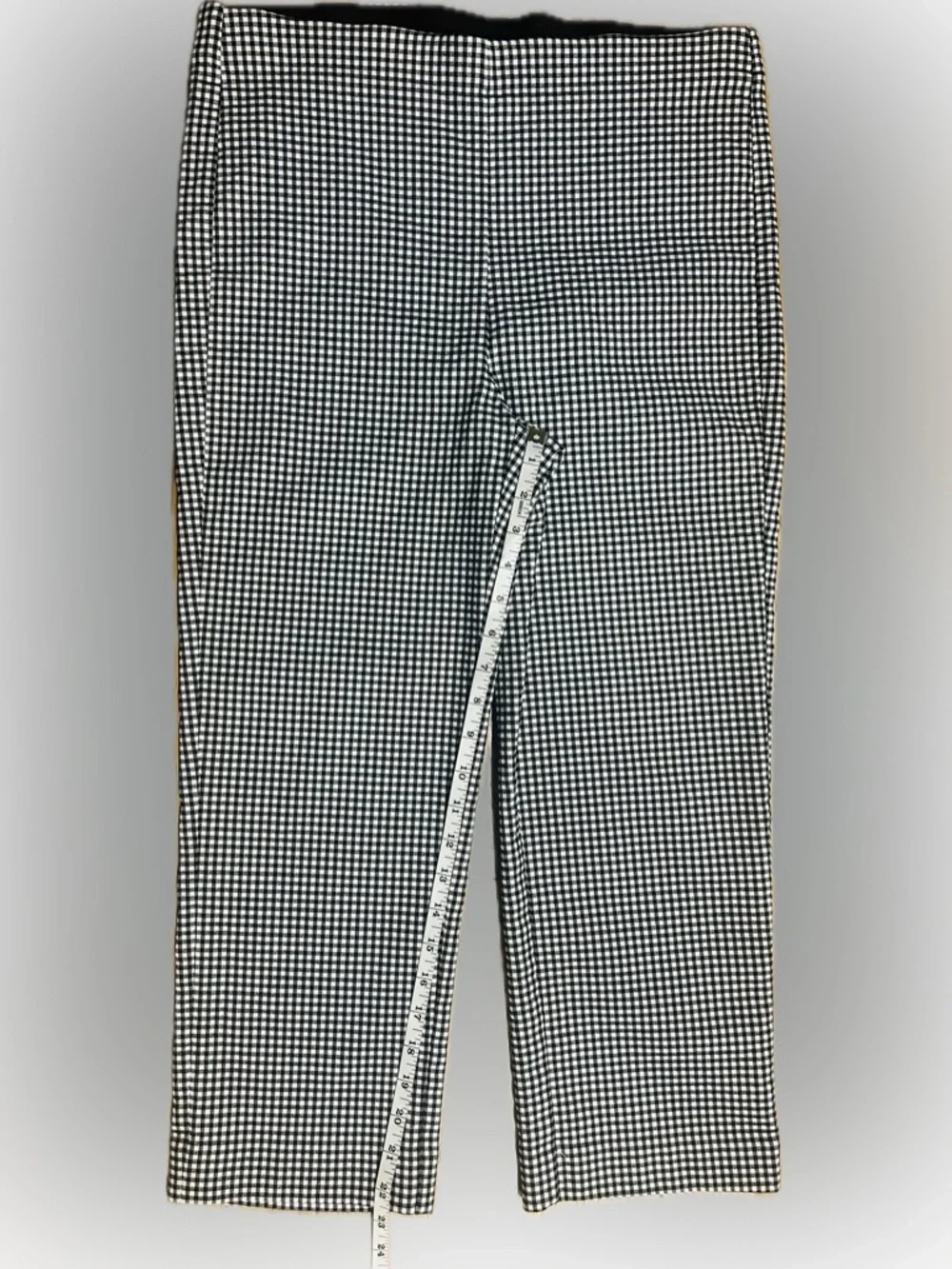 LN Chico's SZ 1.5 (US 10) Black & White Pull-on Gingham Crop Pants/Waist 32”-38”